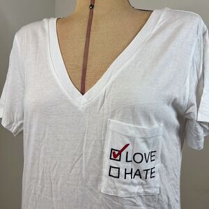 NWT Forever 21 Choose Love Over Hate V-Neck T-Shirt - Size Medium